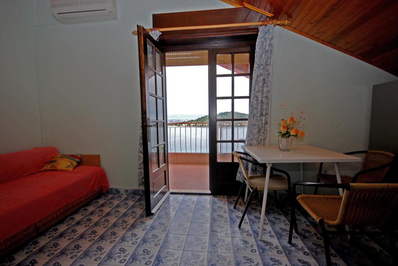Apartments And Rooms With A Swimming Pool Kali, Ugljan - 14083 Екстер'єр фото