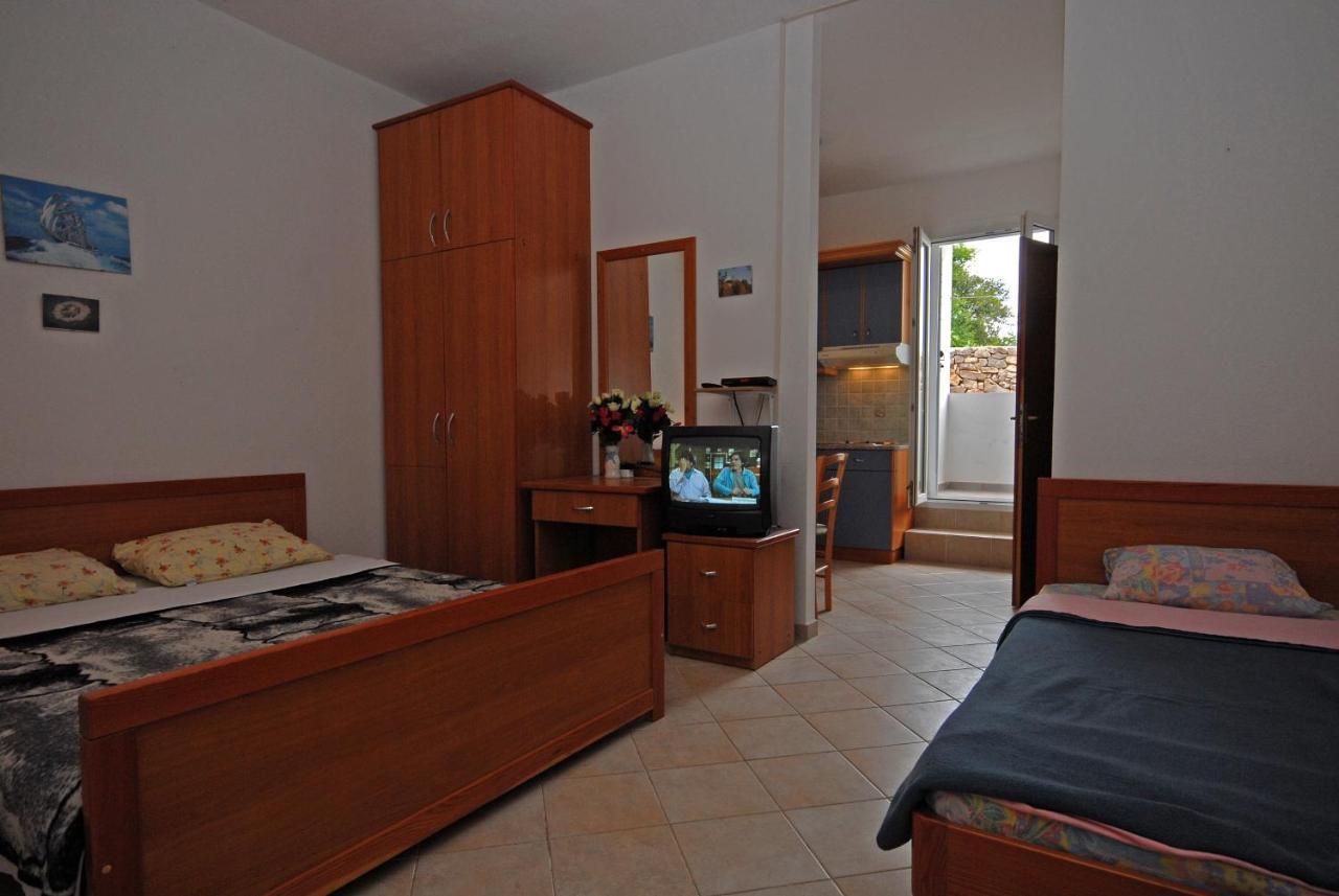 Apartments And Rooms With A Swimming Pool Kali, Ugljan - 14083 Екстер'єр фото