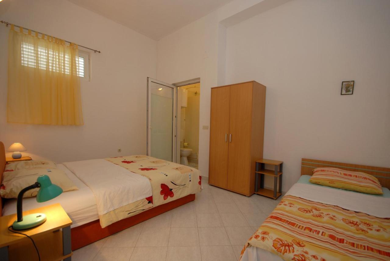 Apartments And Rooms With A Swimming Pool Kali, Ugljan - 14083 Екстер'єр фото